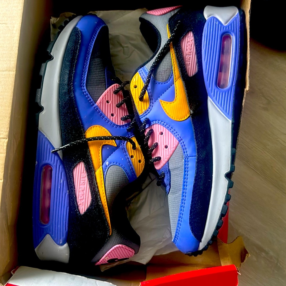 Nike air max 90 violet pink and black